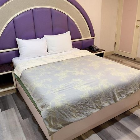 Jia Jia Hotel Yonghe Bagian luar foto