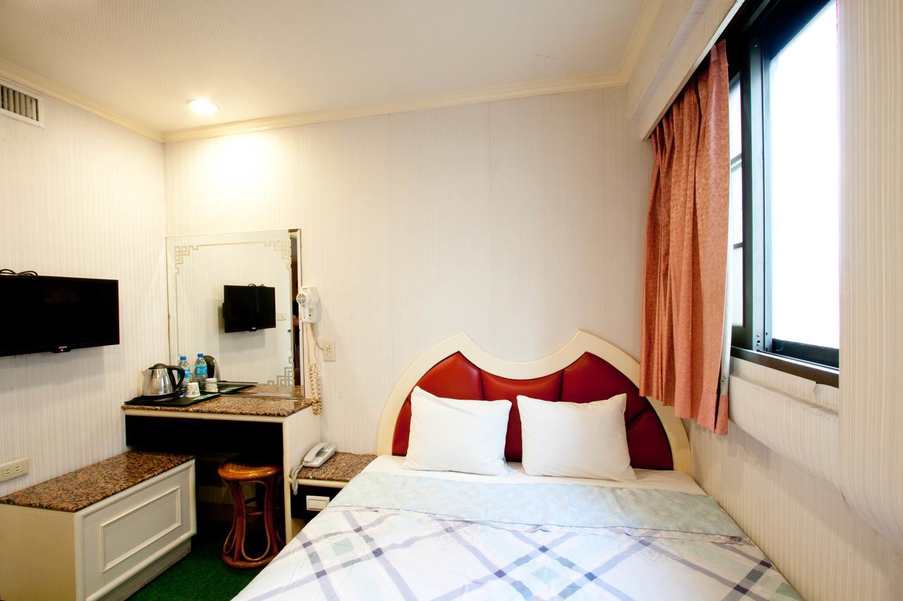 Jia Jia Hotel Yonghe Bagian luar foto